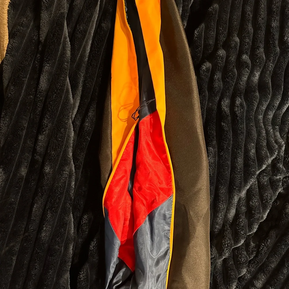 Master’s Gown, Tassel w/Year Date (2025) Charm, Hood - Picture 3 of 3